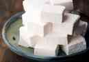 Wie man einfache hausgemachte Marshmallows macht