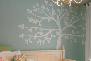 So dekorieren Sie die Wände des Hauptschlafzimmers