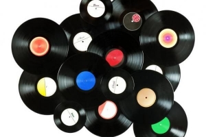 So dekorieren Sie mit Vinyl-Schallplatten