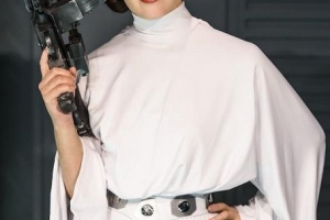 Wie man ein Prinzessin Leia Kostüm für Erwachsene herstellt