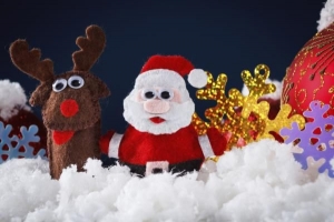 Wie man eine Weihnachtsmann-Puppe zu Hause herstellt