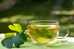 Wie man Ginkgo Biloba Tee aus Blättern macht