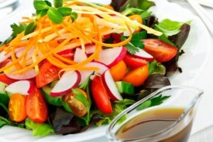 Die beste Essigsorte für Salate