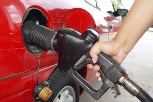 Was tun, wenn Ihr Auto nach Benzin riecht?